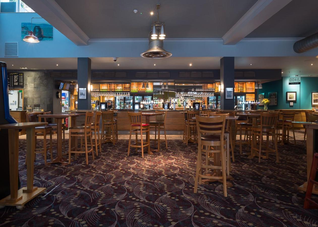 Admiral Of The Humber Wetherspoon Kingston upon Hull Exterior foto